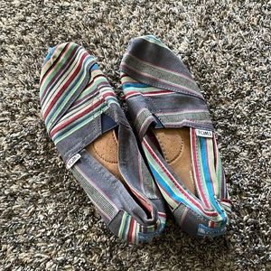 Toms, womens size 8.5